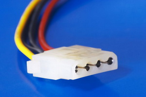 800px-Molex_female_connector.jpg