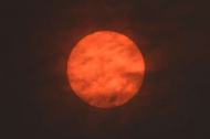 Ophelia turns London sky red.jpg