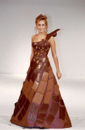 20 stunning dresses made of chocolate.jpg