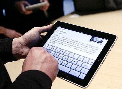 apple-ipad-tablet-ebook-420x0.jpg
