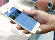 Apple Faces Legal Fight Over iPhone 'Touch Disease'.jpg