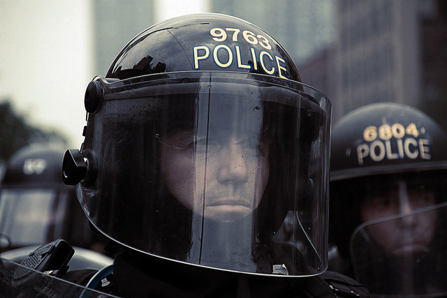 20100709G20police.jpg