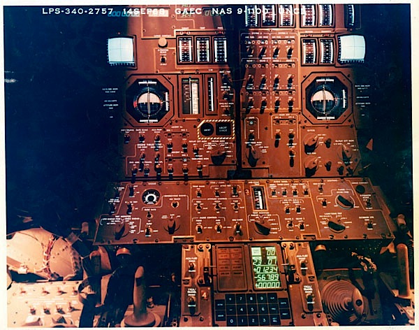 lunarmoduleControlPanel1_cc.jpg