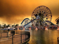Disneyland Looks Terrifying As Wildfires Tear Through California.jpg