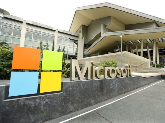 Microsoft unveils Windows 10.jpg